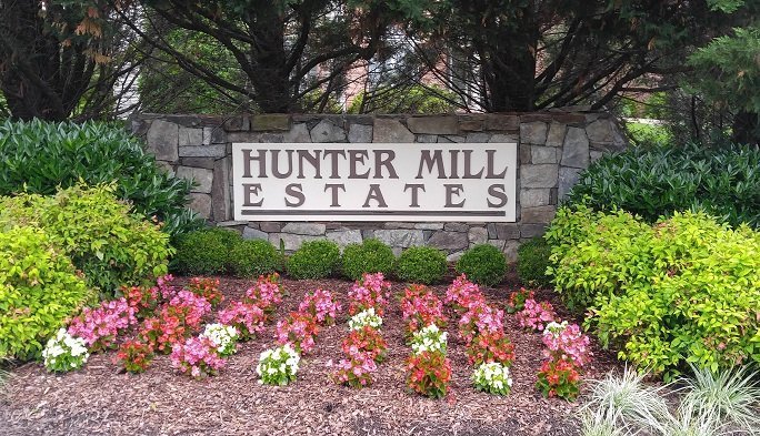 Hunter Mill Estates West Entrance Sign - May 2017 (CLICK ME)